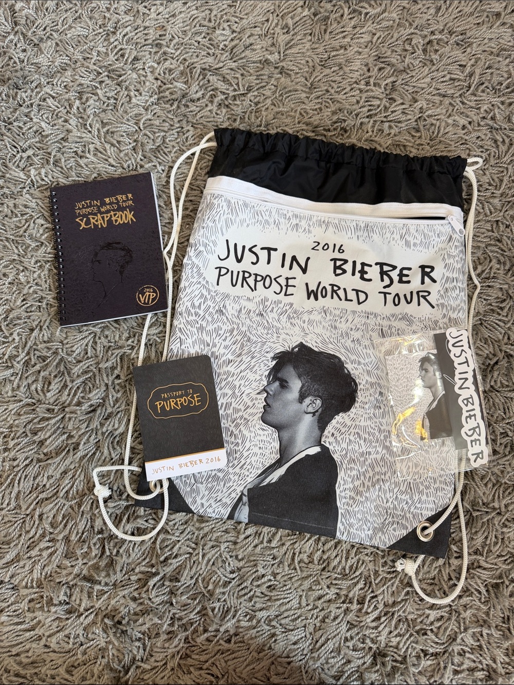 Vintage Justin Bieber Merch. Never used !